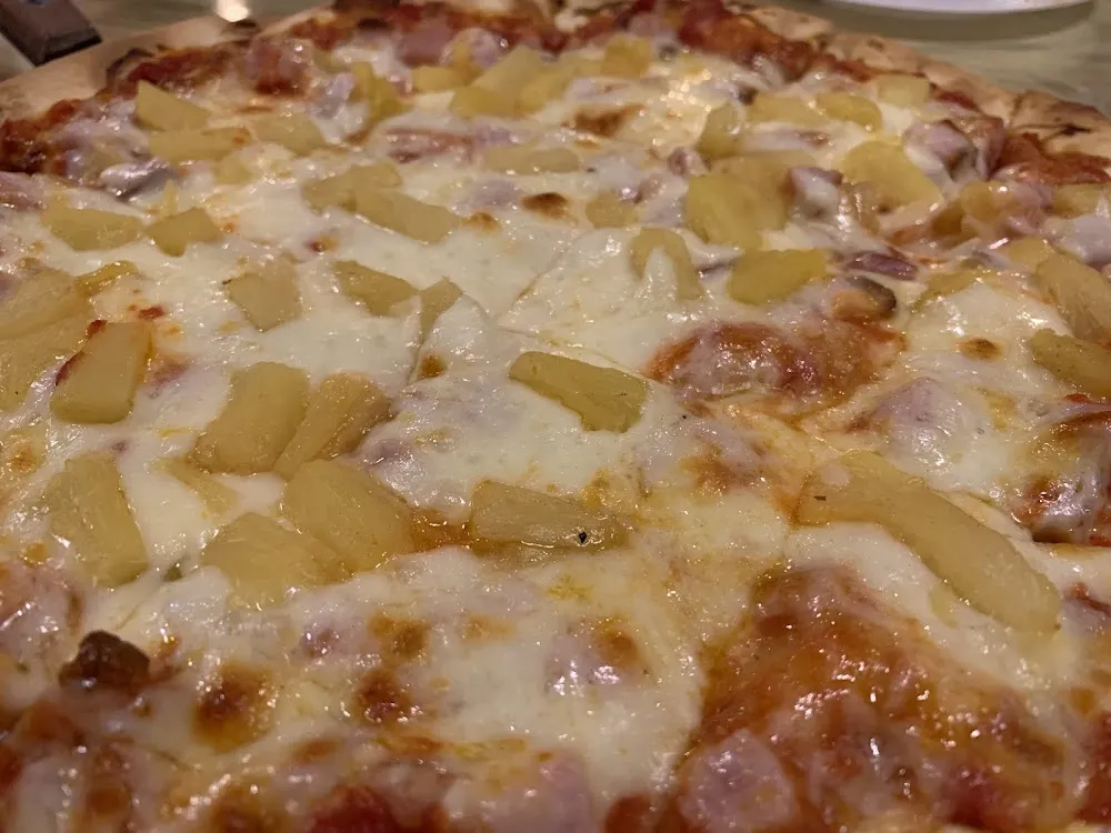 Hawaiian Pizza