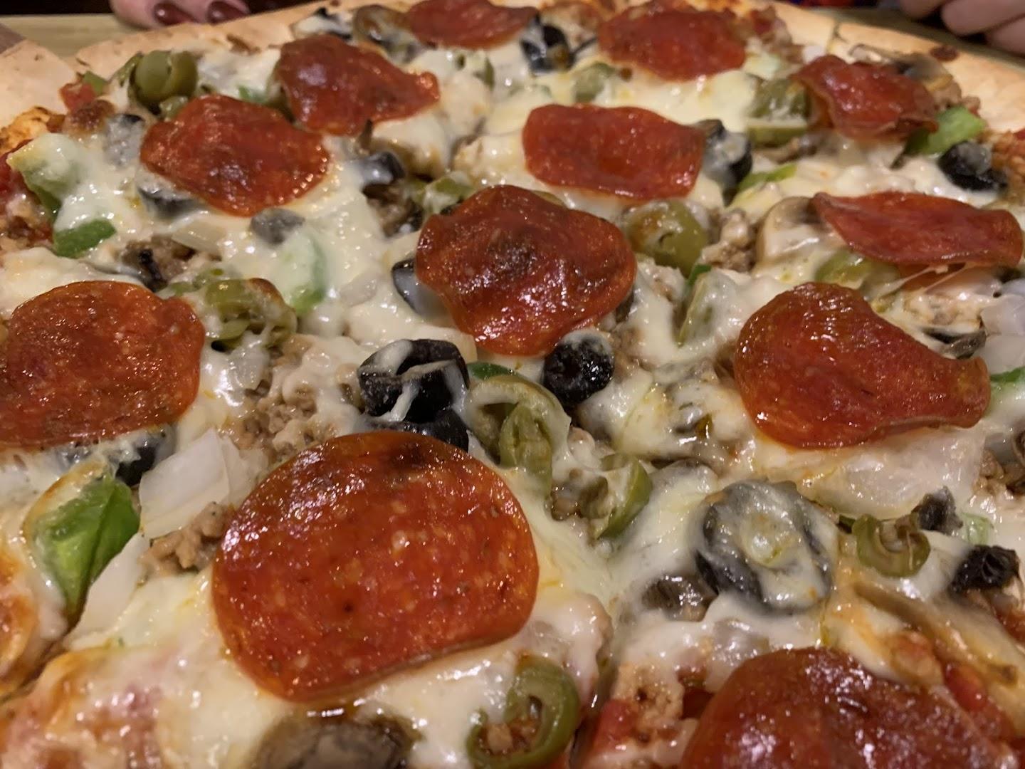 Carolyn's Country Pizzeria